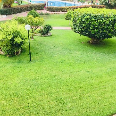 Carihuela Palace Beach Apartment Torremolinos Bagian luar foto