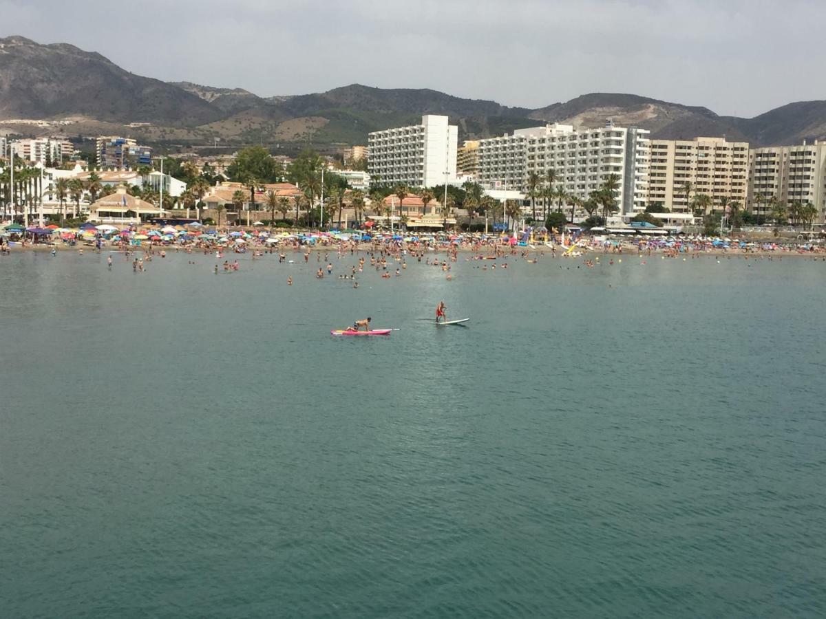 Carihuela Palace Beach Apartment Torremolinos Bagian luar foto